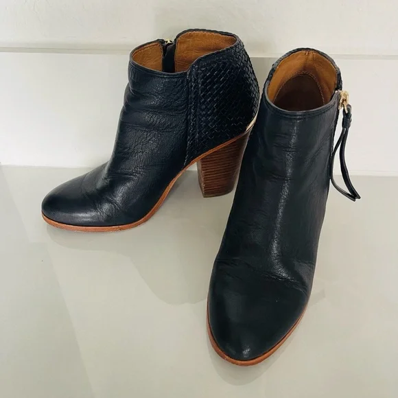 Coach Heidi Black Woven Leather Ankle Bootie Size 8 - Picture 2 of 10